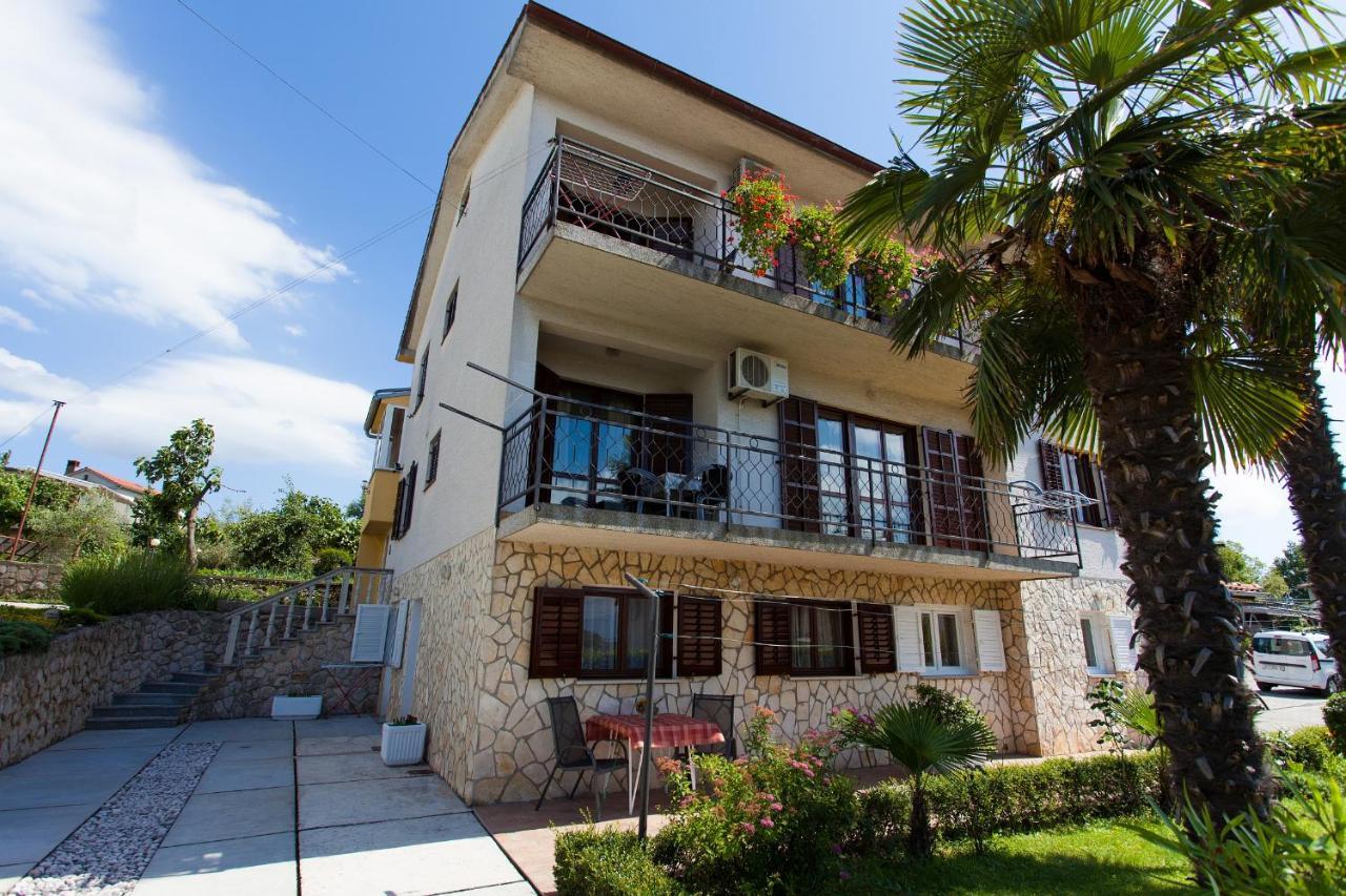 Apartments Nedeljka Малинска Экстерьер фото